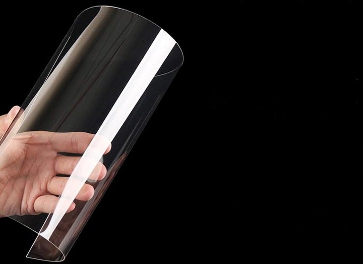 Màng PET là gì? Đặc điểm cấu tạo và vai trò trong sản xuất bao bì hiện đại