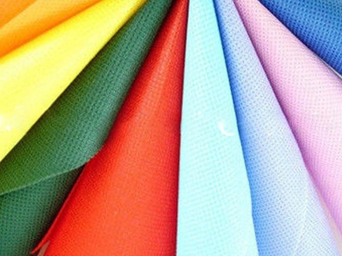 Vải không dệt PET là gì? Ưu nhược điểm và ứng dụng thực tế