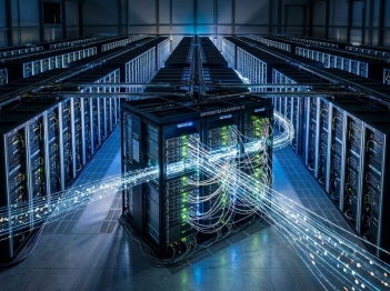 Apache Spark là gì và xử lý dữ liệu phân tán như thế nào?