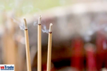 Cúng khai trương mấy cây nhang - Kinh tế Phát triển