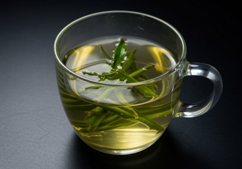 Trà sâm dứa nấu trà sữa được không? Cách pha chuẩn thơm lừng - Kinh tế Phát triển